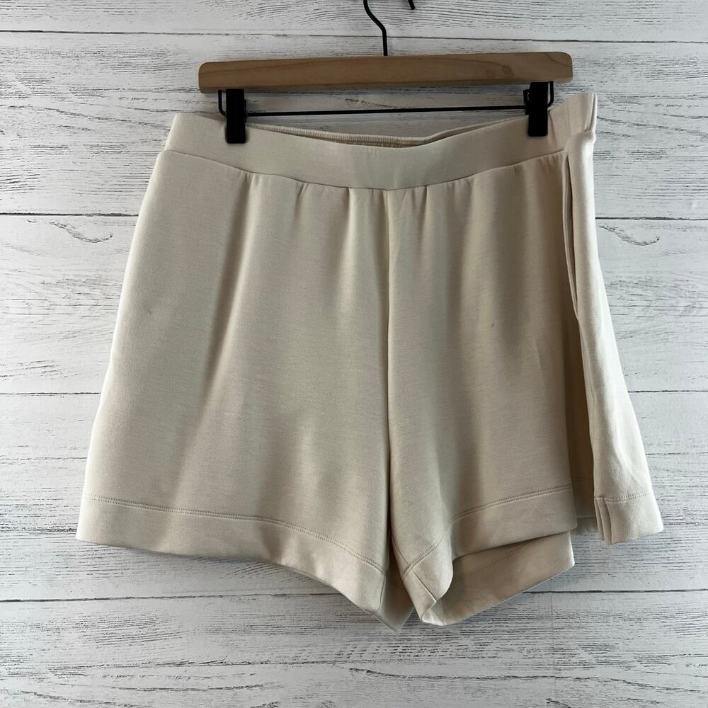 Express NWT Cream Pull‎ On Sweat Shorts Size L